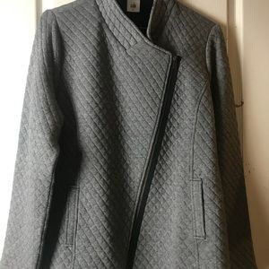 Cabi quilted jacket with angled zipper size XL